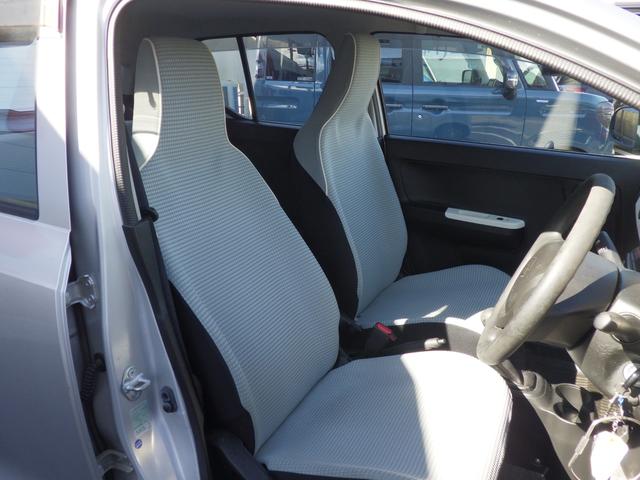 アルト Ｆ　運転席エアバック　助手席エアバック　ＡＢＳ　ＥＳＣ　衝突安全ボディ　盗難防止システム　キーレスエントリー　ＣＤ（20枚目）