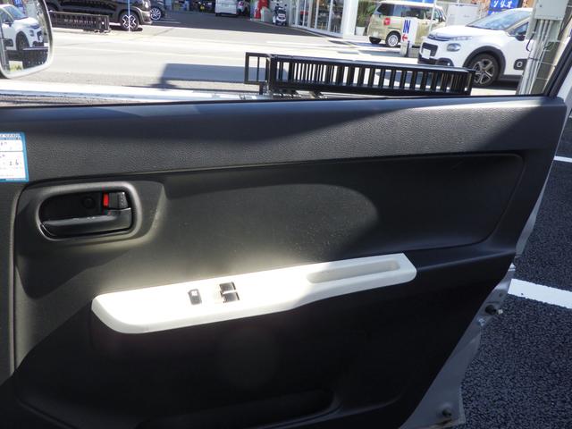 アルト Ｆ　運転席エアバック　助手席エアバック　ＡＢＳ　ＥＳＣ　衝突安全ボディ　盗難防止システム　キーレスエントリー　ＣＤ（21枚目）