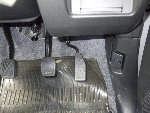 アルト Ｆ　運転席エアバック　助手席エアバック　ＡＢＳ　ＥＳＣ　衝突安全ボディ　盗難防止システム　キーレスエントリー　ＣＤ（27枚目）