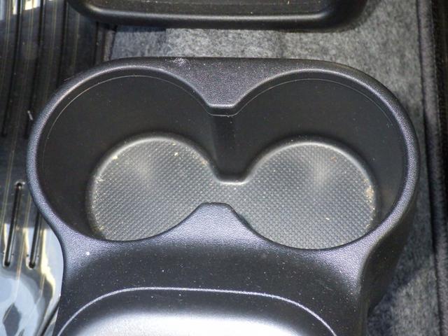 アルト Ｆ　運転席エアバック　助手席エアバック　ＡＢＳ　ＥＳＣ　衝突安全ボディ　盗難防止システム　キーレスエントリー　ＣＤ（31枚目）