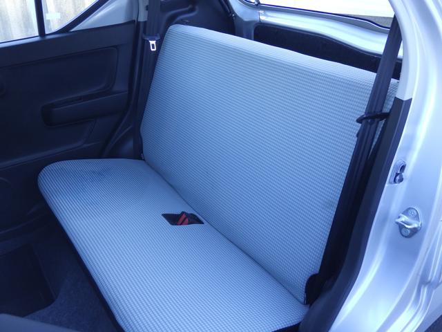 アルト Ｆ　運転席エアバック　助手席エアバック　ＡＢＳ　ＥＳＣ　衝突安全ボディ　盗難防止システム　キーレスエントリー　ＣＤ（40枚目）