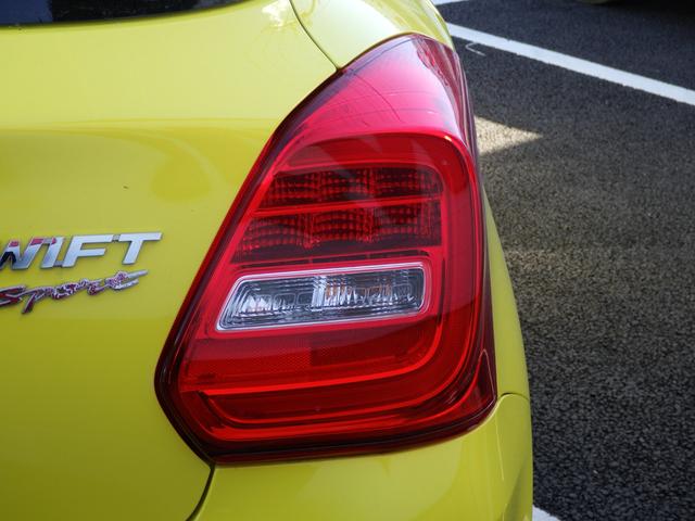 スイフトスポーツ スポーツ ZC33S 衝突軽減ブレーキ 衝突安全ボディ 盗難防止システム キーレスエントリー スマートキー シートヒーター ETC ナビ ドアバイザー プッシュスタートスイッチ オートエアコン パワーウィンドウ(18枚目)