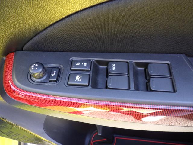 スイフトスポーツ スポーツ ZC33S 衝突軽減ブレーキ 衝突安全ボディ 盗難防止システム キーレスエントリー スマートキー シートヒーター ETC ナビ ドアバイザー プッシュスタートスイッチ オートエアコン パワーウィンドウ(32枚目)