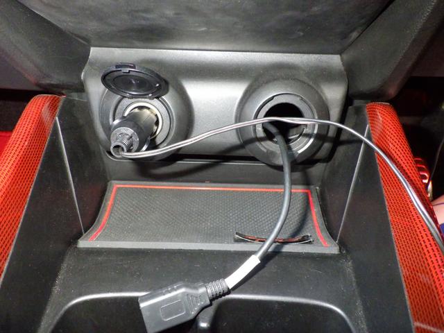 スイフトスポーツ スポーツ ZC33S 衝突軽減ブレーキ 衝突安全ボディ 盗難防止システム キーレスエントリー スマートキー シートヒーター ETC ナビ ドアバイザー プッシュスタートスイッチ オートエアコン パワーウィンドウ(42枚目)