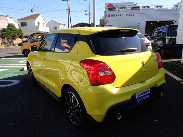 スイフトスポーツ スポーツ ZC33S 全方位カメラ付きメモリーナビ 衝突安全ボディ 盗難防止システム キーレスエントリー スマートキー シートヒーター エアコン パワーステアリング パワーウィンドウ 運転席エアバッグ(10枚目)