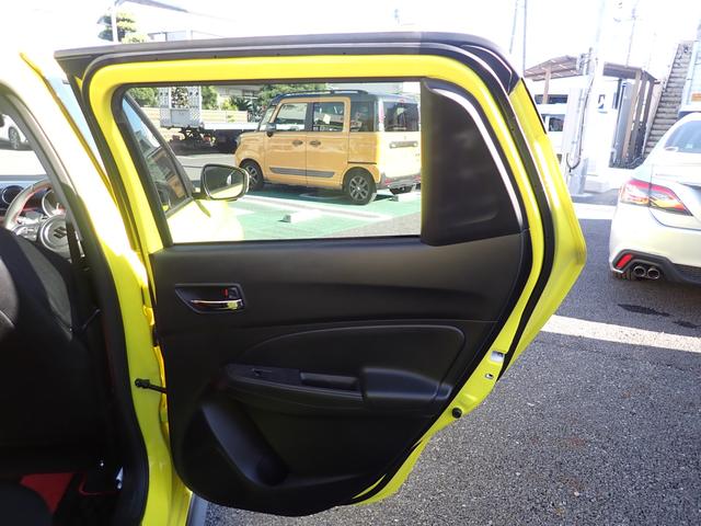 スイフトスポーツ スポーツ ZC33S 全方位カメラ付きメモリーナビ 衝突安全ボディ 盗難防止システム キーレスエントリー スマートキー シートヒーター エアコン パワーステアリング パワーウィンドウ 運転席エアバッグ(59枚目)