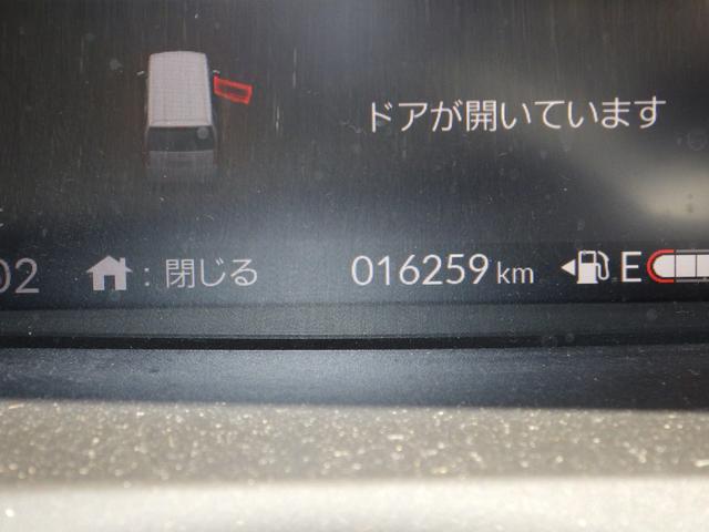 Ｎ－ＢＯＸカスタム カスタムターボ　衝突被害軽減システム　レーンアシスト	クリアランスソナー	盗難防止システム　キーレスエントリー	スマートキー　アイドリングストップ	ベンチシート	フルフラット　シートヒーター	サイドカメラ（6枚目）