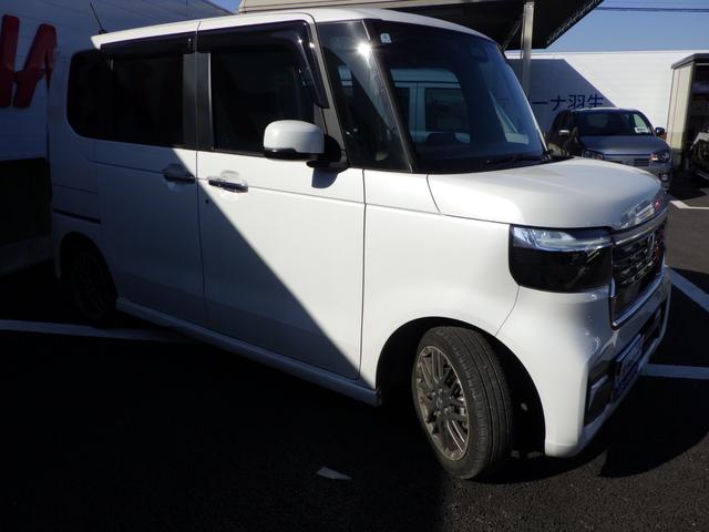 Ｎ－ＢＯＸカスタム カスタムターボ　衝突被害軽減システム　レーンアシスト	クリアランスソナー	盗難防止システム　キーレスエントリー	スマートキー　アイドリングストップ	ベンチシート	フルフラット　シートヒーター	サイドカメラ（8枚目）