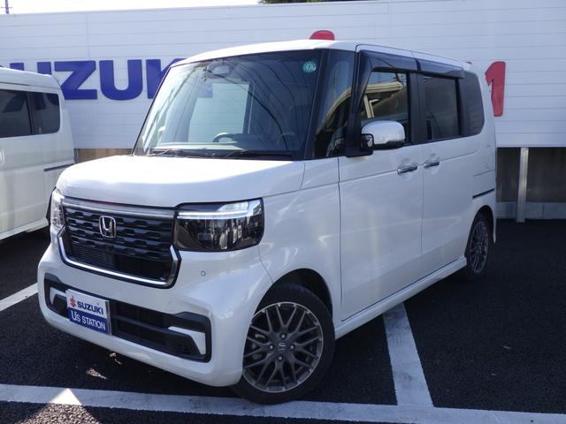 Ｎ－ＢＯＸカスタム カスタムターボ　衝突被害軽減システム　レーンアシスト	クリアランスソナー	盗難防止システム　キーレスエントリー	スマートキー　アイドリングストップ	ベンチシート	フルフラット　シートヒーター	サイドカメラ（14枚目）