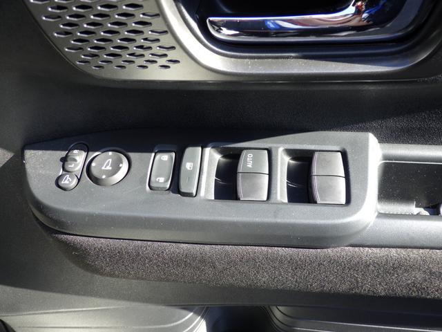 Ｎ－ＢＯＸカスタム カスタムターボ　衝突被害軽減システム　レーンアシスト	クリアランスソナー	盗難防止システム　キーレスエントリー	スマートキー　アイドリングストップ	ベンチシート	フルフラット　シートヒーター	サイドカメラ（26枚目）