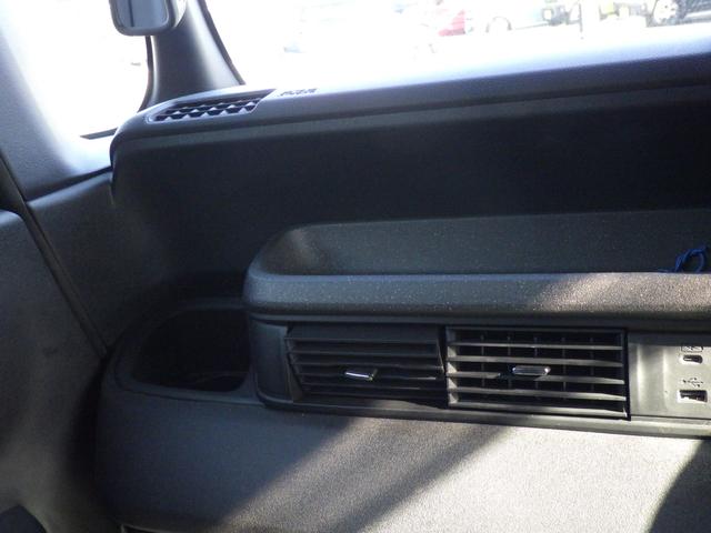 Ｎ－ＢＯＸカスタム カスタムターボ　衝突被害軽減システム　レーンアシスト	クリアランスソナー	盗難防止システム　キーレスエントリー	スマートキー　アイドリングストップ	ベンチシート	フルフラット　シートヒーター	サイドカメラ（41枚目）