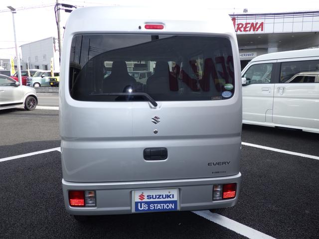 エブリイ ＰＣ　ＤＡ１７Ｖ　衝突安全ボディ　盗難防止システム　パワーウィンドウ　パワーステアリング　ＡＢＳ　ナビ　エアコン　キーレスエントリー　スライドドア（9枚目）