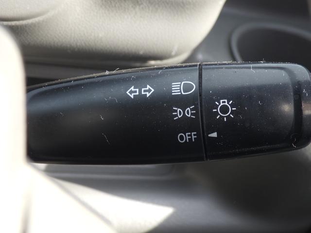 エブリイ ＰＣ　ＤＡ１７Ｖ　衝突安全ボディ　盗難防止システム　パワーウィンドウ　パワーステアリング　ＡＢＳ　ナビ　エアコン　キーレスエントリー　スライドドア（31枚目）