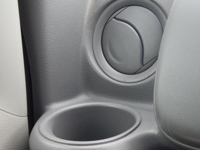 エブリイ ＰＣ　ＤＡ１７Ｖ　衝突安全ボディ　盗難防止システム　パワーウィンドウ　パワーステアリング　ＡＢＳ　ナビ　エアコン　キーレスエントリー　スライドドア（41枚目）