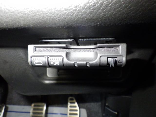 アルトワークス ワークス　衝突安全ボディ　盗難防止システム　ＨＩＤ　ナビ　キーレスエントリー　スマートキー　プッシュスタートスイッチ　ドライブレコーダー　パワーウィンドウ　アイソフィックス　アクセサリーソケット（38枚目）