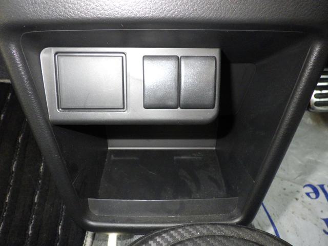 アルトワークス ワークス　衝突安全ボディ　盗難防止システム　ＨＩＤ　ナビ　キーレスエントリー　スマートキー　プッシュスタートスイッチ　ドライブレコーダー　パワーウィンドウ　アイソフィックス　アクセサリーソケット（41枚目）