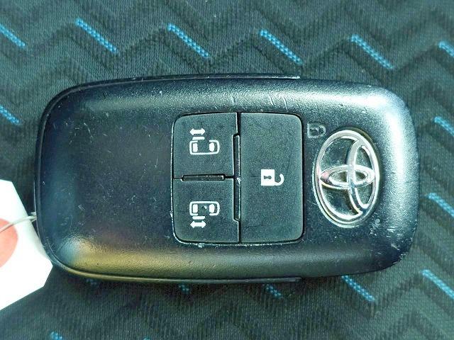 ルーミー カスタムＧ　禁煙衝突軽減ブレーキ　純正ＳＤナビ　Ｂｌｕｅｔｏｏｔｈ　３６０°モニター　フルセグ　ＥＴＣ　障害物センサー　両側自動ドア　ＬＥＤ（27枚目）