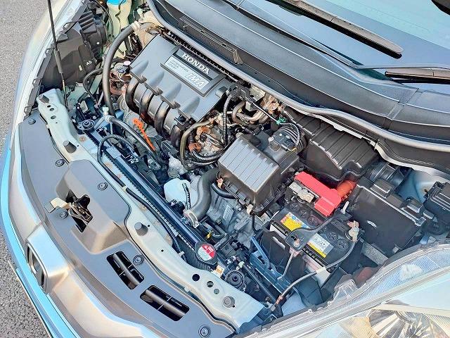 フィットシャトルハイブリッド ハイブリッド 禁煙 純正メモリナビ Bluetooth バックモニター 地デジ ETC シートヒーター HID フォグ(9枚目)