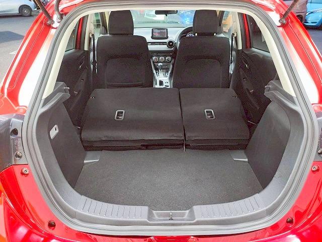 デミオ ＸＤツーリング　禁煙　衝突軽減ブレーキ　純正ＳＤナビ　Ｂｌｕｅｔｏｏｔｈ　バックモニター　フルセグ　ＥＴＣ　シートヒーター　ＬＥＤ　フォグ（17枚目）