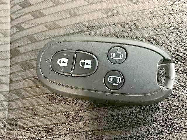 デリカD:2 ハイブリッドMZ 禁煙 衝突軽減ブレーキ 純正SDナビ Bluetooth バックモニター シートヒーター 両側自動ドア HID(28枚目)
