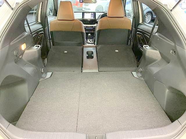 ヤリスクロス Ｚ　アドベンチャー　禁煙　衝突軽減ブレー　キ純正メモリナビ　Ｂｌｕｅｔｏｏｔｈ　３６０°モニター　ＥＴＣ　ハーフレザーシート　ＬＥＤ（18枚目）