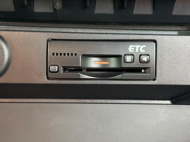 デリカＤ：２ ハイブリッドＭＺ　ナビパッケージ　禁煙　衝突軽減ブレーキ　純正メモリナビ　Ｂｌｕｅｔｏｏｔｈ　３６０°モニター　フルセグ　ＥＴＣ　両側自動ドア　ＨＩＤ（9枚目）