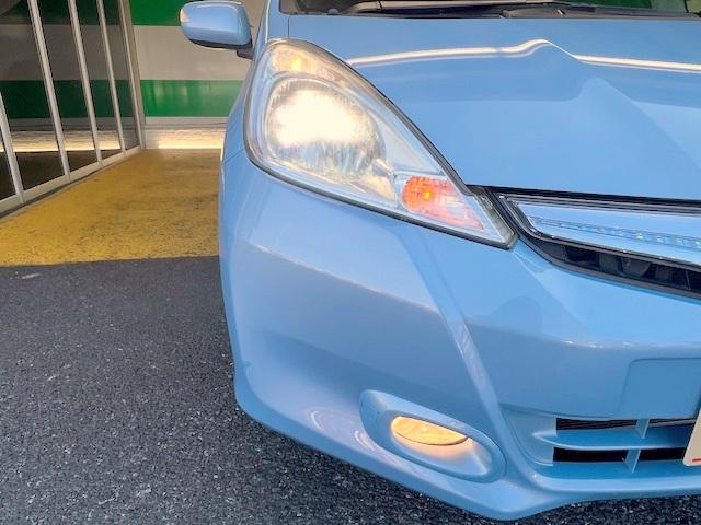 明るいキセノンライトとフォグも付いて夜間走行も安心です！