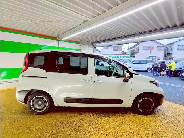 シエンタ ハイブリッドZ 禁煙 衝突軽減ブレーキ 純正メモリナビ Bluetooth バックモニター フルセグ ETC 両側自動ドア LED(5枚目)