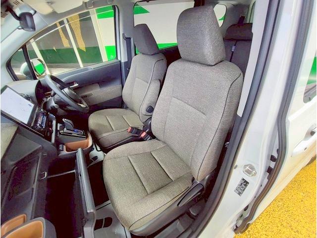 シエンタ ハイブリッドZ 禁煙 衝突軽減ブレーキ 純正メモリナビ Bluetooth バックモニター フルセグ ETC 両側自動ドア LED(11枚目)