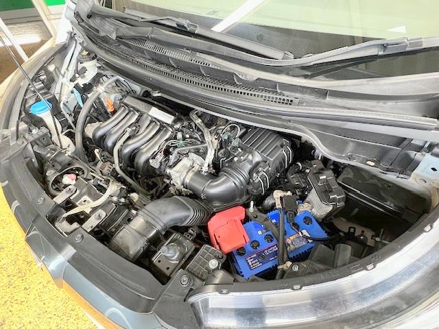 フリード Ｇ・ホンダセンシング　禁煙　衝突軽減ブレーキ　社外ＳＤナビ　Ｂｌｕｅｔｏｏｔｈ　バックモニター　フルセグ　ＥＴＣ　両側自動ドア（9枚目）