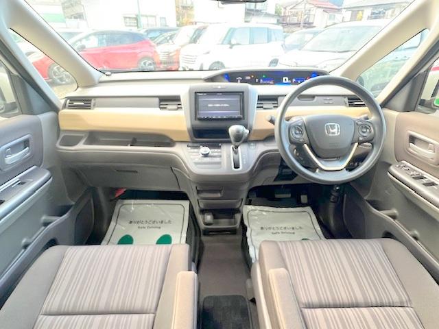 フリード Ｇ・ホンダセンシング　禁煙　衝突軽減ブレーキ　社外ＳＤナビ　Ｂｌｕｅｔｏｏｔｈ　バックモニター　フルセグ　ＥＴＣ　両側自動ドア（13枚目）