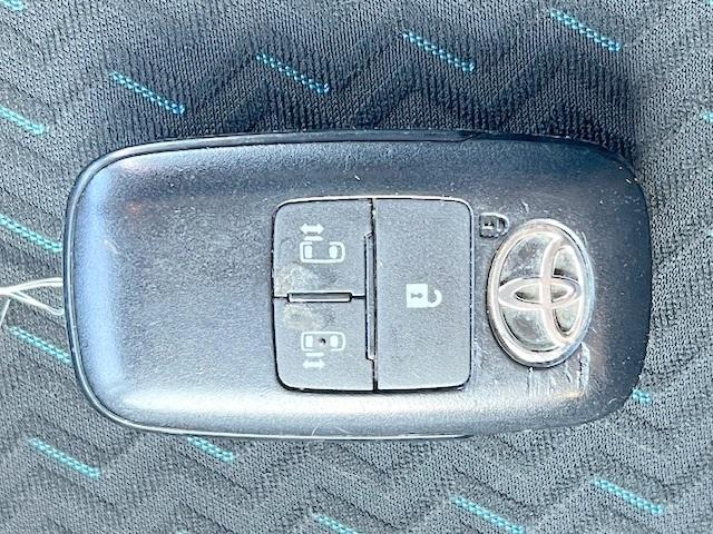 ルーミー カスタムＧ－Ｔ　禁煙　１オーナー　衝突軽減ブレーキ　純正ＳＤナビ　Ｂｌｕｅｔｏｏｔｈ　バックモニター　フルセグ　ＥＴＣ　両側自動ドア　ＬＥＤ（29枚目）