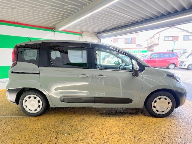 シエンタ ハイブリッドＧ　禁煙　衝突軽減ブレーキ　純正ディスプレイオーディオ　Ｂｌｕｅｔｏｏｔｈ　バックモニター　ＥＴＣ　両側自動ドア　ＬＥＤ（5枚目）