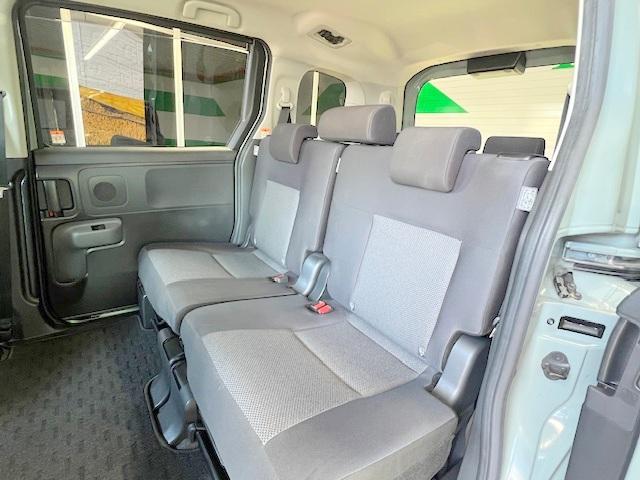 シエンタ ハイブリッドＧ　禁煙　衝突軽減ブレーキ　純正ディスプレイオーディオ　Ｂｌｕｅｔｏｏｔｈ　バックモニター　ＥＴＣ　両側自動ドア　ＬＥＤ（16枚目）