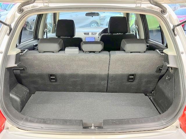 スイフト ＸＧ　禁煙　社外ＳＤナビ　バックモニター　地デジ　ＥＴＣ　スマートキー（16枚目）