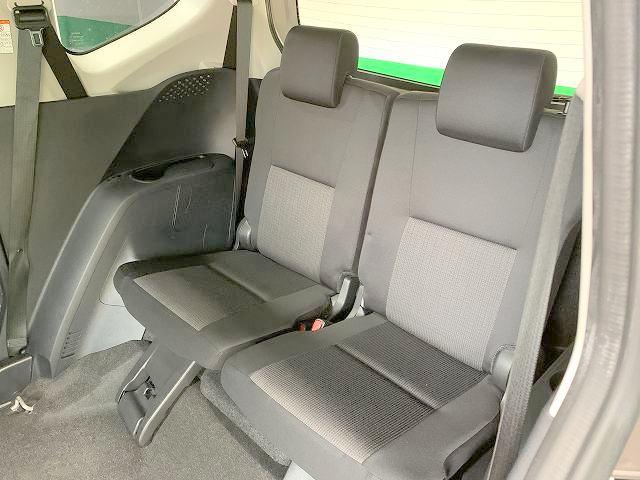 シエンタ ハイブリッドＧ　禁煙　衝突軽減ブレーキ　純正ＳＤナビ　Ｂｌｕｅｔｏｏｔｈ　バックモニター　フルセグ　ＥＴＣ　両側自動ドア（17枚目）