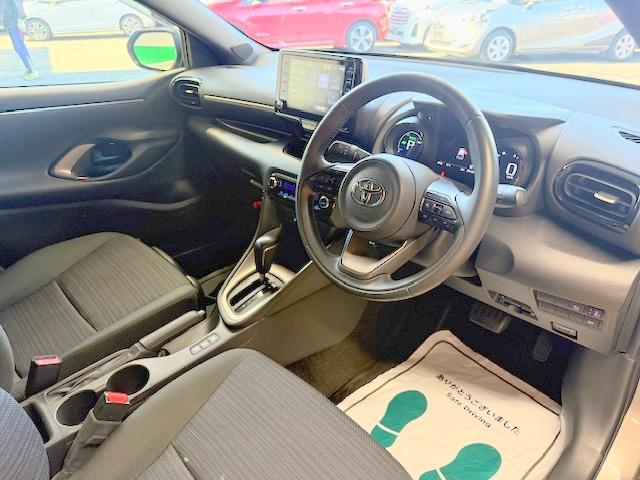 ヤリス ハイブリッドZ 禁煙 衝突軽減ブレーキ 純正メモリナビ Bluetooth 360°モニター フルセグ 両側自動ドア LED(15枚目)