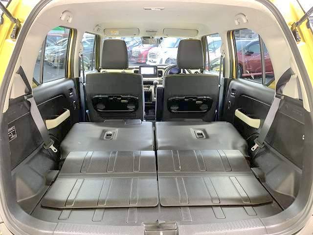 ２ｎｄシートを倒すとフルフラットシートになりより多くの荷物を収納ｓｙる