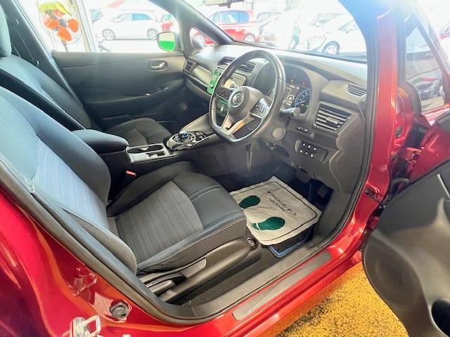 リーフ Ｇ　禁煙　衝突軽減ブレーキ　純正ＳＤナビ　Ｂｌｕｅｔｏｏｔｈ　３６０°モニター　地デジ　ＥＴＣ　シートヒーター　ＬＥＤ　フォグ（15枚目）