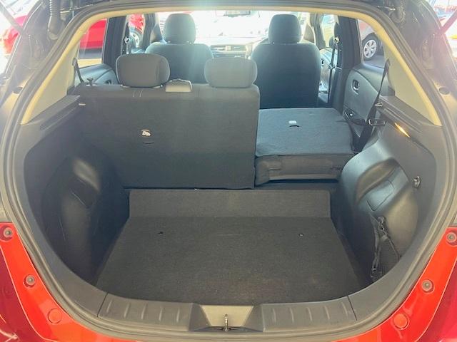 リーフ Ｇ　禁煙　衝突軽減ブレーキ　純正ＳＤナビ　Ｂｌｕｅｔｏｏｔｈ　３６０°モニター　地デジ　ＥＴＣ　シートヒーター　ＬＥＤ　フォグ（19枚目）