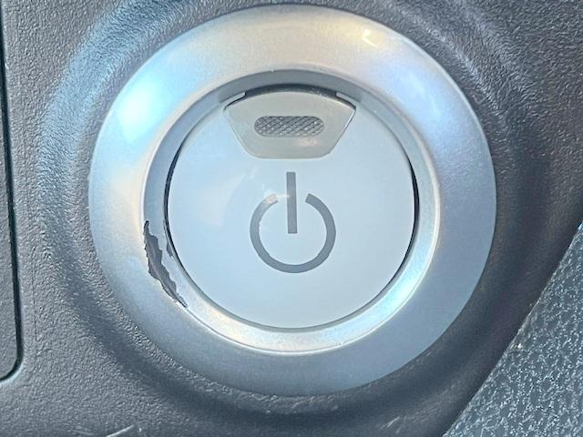 リーフ Ｇ　禁煙　衝突軽減ブレーキ　純正ＳＤナビ　Ｂｌｕｅｔｏｏｔｈ　３６０°モニター　地デジ　ＥＴＣ　シートヒーター　ＬＥＤ　フォグ（30枚目）