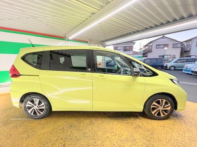 フリード Ｇ・ホンダセンシング　禁煙　衝突軽減ブレーキ　純正ディスプレイオーディオ　Ｂｌｕｅｔｏｏｔｈ　バックモニター　ＥＴＣ　両側自動ドア　ＬＥＤ（5枚目）