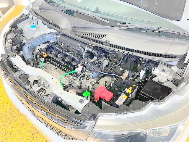 デリカＤ：２ カスタムハイブリッドＭＶ　禁煙　衝突軽減ブレーキ　社外メモリナビ　Ｂｌｕｅｔｏｏｔｈ　バックモニター　フルセグ　ＥＴＣ　両側自動ドア　ＬＥＤ　フォグ（9枚目）