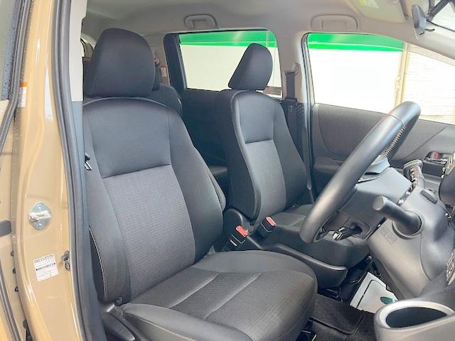 シエンタ ハイブリッド　Ｇ　セーフティーエディションＩＩ　禁煙　衝突軽減ブレーキ　純正ＳＤナビ　Ｂｌｕｅｔｏｏｔｈ　バックモニター　フルセグ　ＥＴＣ　両側自動ドア　ＬＥＤ（14枚目）