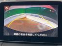 バックカメラがついて後方確認が簡単にできます!苦手としている車庫入れ等も安心して出来ますね!凄く需要の高い装備ですので、最初から付いていれば言う事なしですよね!?