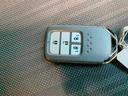 スマートキー付きです!鍵を出さず、ポケットやかばんの中に入れたままでも解錠できます!かなり便利な装備です!一度使えばクセになります!