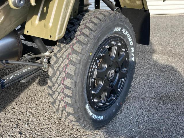 ハイゼットトラック 　４ＷＤ　３０ｍｍリフトアップ　１２インチアルミホイールＸＴＲＥＭＥ－Ｊ　タイヤＮＡＮＫＡＮＧ　ＦＴ－９　スマートキー　プッシュスタート　ＣＶＴ（8枚目）