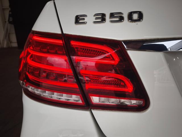 Ｅクラス Ｅ３５０　アバンギャルド　パノラミックスライディングルーフ　レーダーセーフティＰＫＧ　黒本革シート　レーダーセーフティＰＫＧ　前席シートヒーター　　前席パワーシート　純正ＨＤＤナビ　１８インチＡＷ　ＥＴＣ２．０　ＬＥＤライト（51枚目）