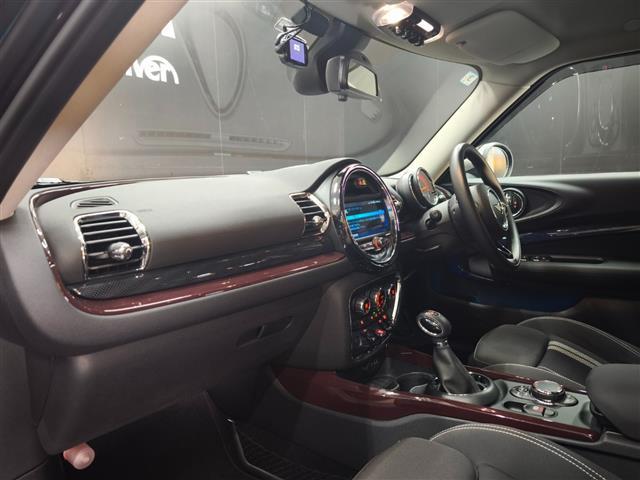 MINI クーパーSD クラブマン ペッパーPKG ACC インテリジェントセーフティ LEDライト 純正HDDナビ バックカメラ ミニドライビングシステム 社外前後ドラレコ コンフォートアクセス Bluetooth(30枚目)