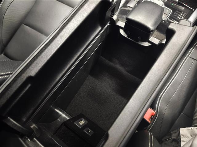 Eクラスステーションワゴン E350ブルテックステーションワゴンアバンG レーダーセーフティPKG パノラミックスライディングルーフ 黒革シート シートヒーター ワンオーナー パワーバックドア LEDヘッドライト全方位カメラ Bluetooth ETC スマートキー(21枚目)